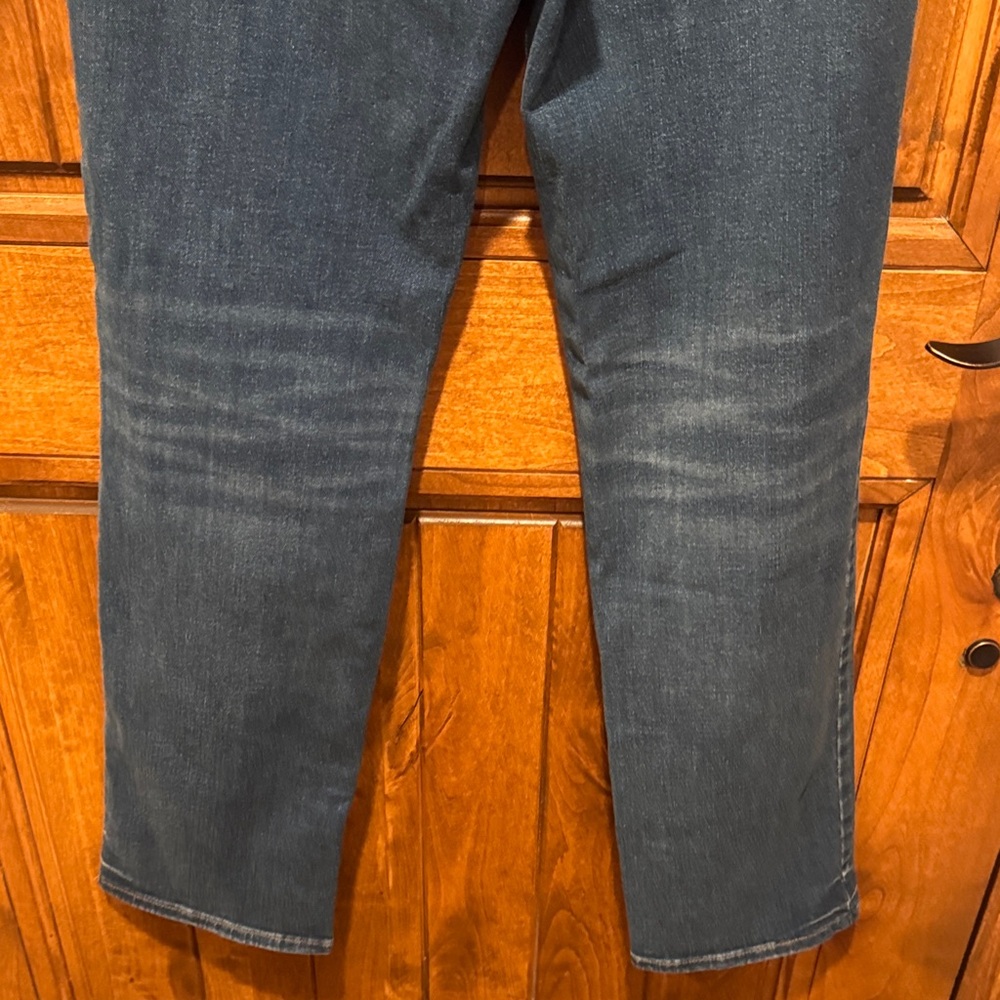 Classic Blue Distressed Women's Jeans - Picture 8 of 9